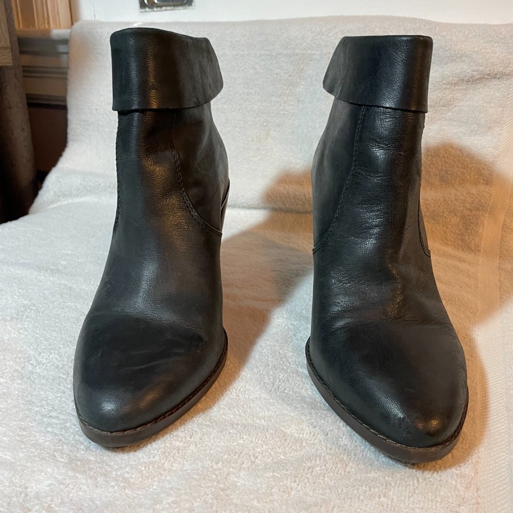 Black Leather Booties Lucky Brand LK-NYCOTT Size 7.5 - Picture 2 of 5